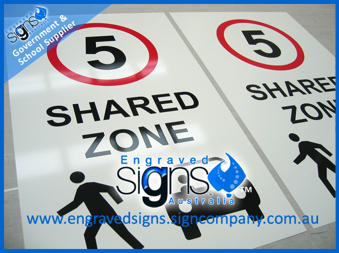 Schools speed zone sign Shared Zone 5 with pictograph and car symbol